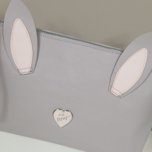 Betsey Johnson Kitsch Gray Pink Bunny Ears Bag - Picture 2 of 6